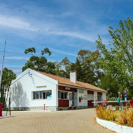 Parque De Campismo Orbitur Evora Hotel Luaran gambar