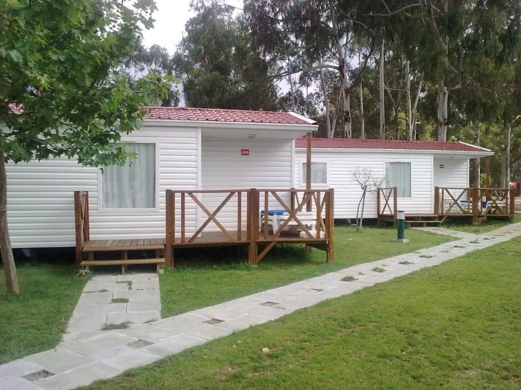 Parque De Campismo Orbitur Evora Hotel Luaran gambar
